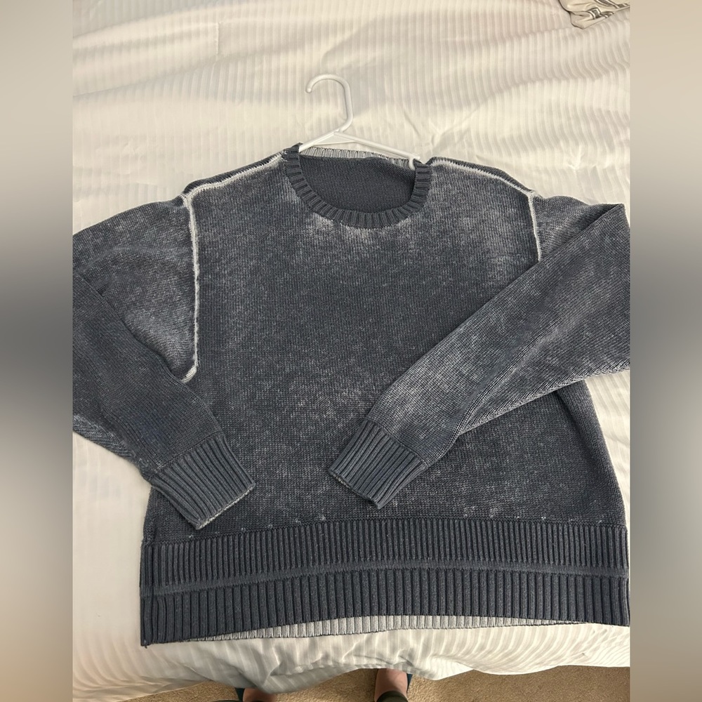 Lululemon sweater